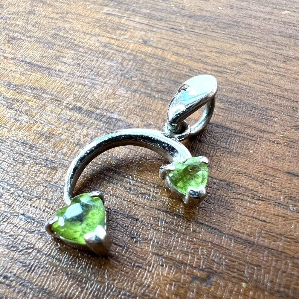 Peora Peridot Sterling Silver Necklace Pendant - Picture 3 of 16